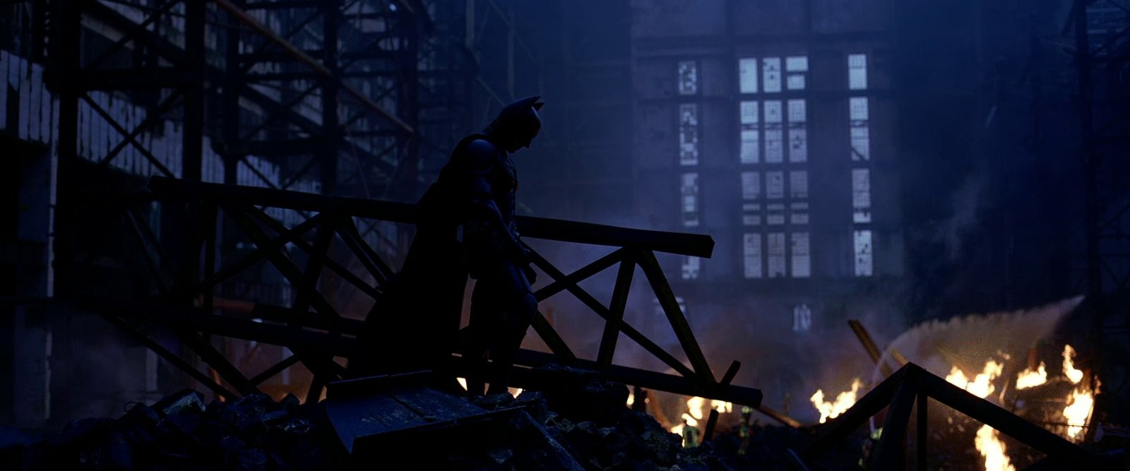 Still from The Dark Knight (2008), directed by Christopher Nolan (frame 2)