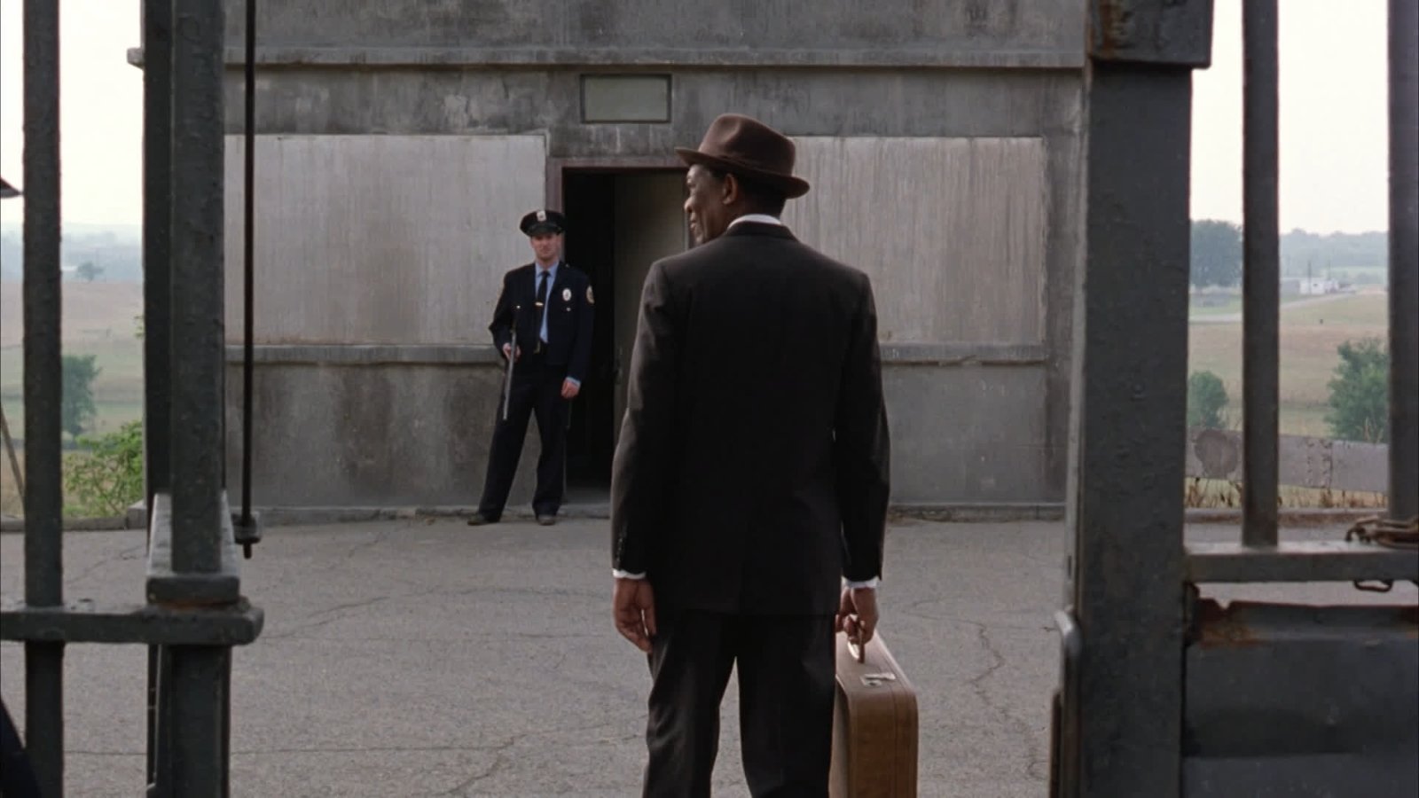 Still from The Shawshank Redemption (1994), directed by Frank Darabont (frame 11)