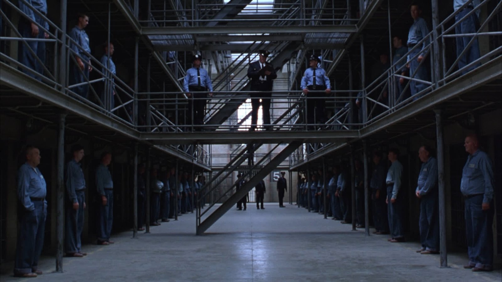 Still from The Shawshank Redemption (1994), directed by Frank Darabont (frame 8)