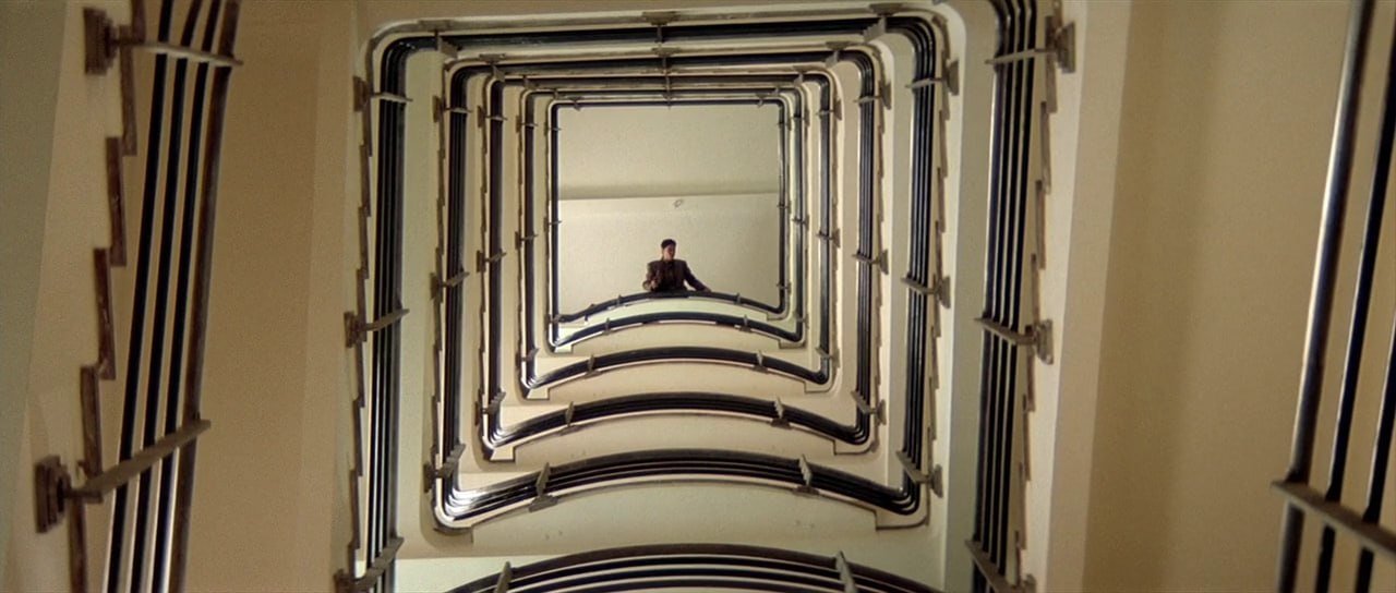 Still from Léon: The Professional (1994), directed by Luc Besson (frame 3)