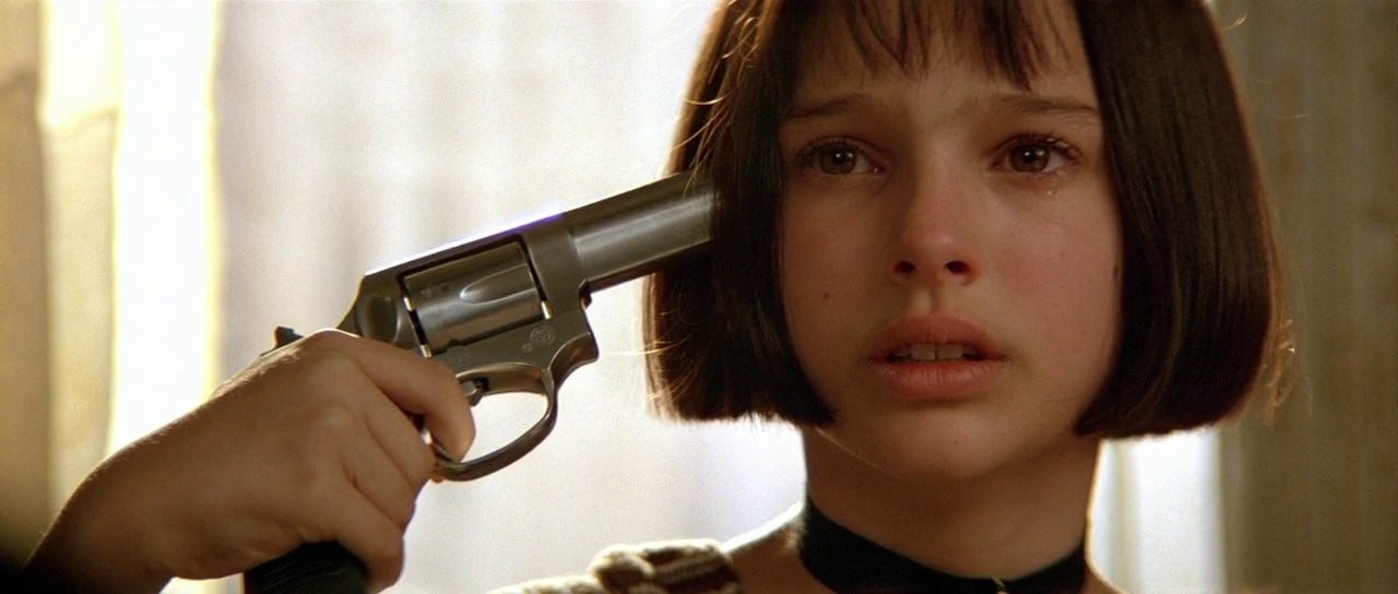 Still from Léon: The Professional (1994), directed by Luc Besson (frame 7)