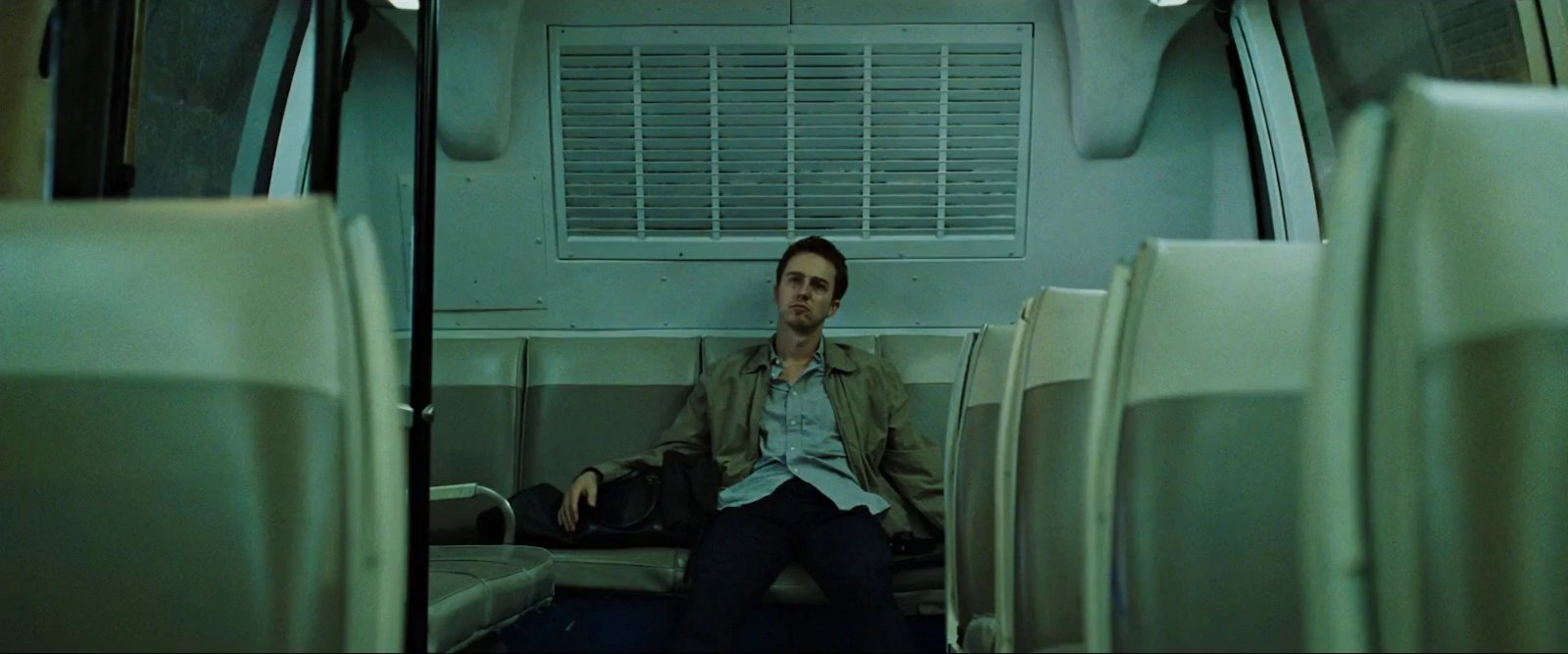 Still from Fight Club (1999), directed by David Fincher (frame 8)