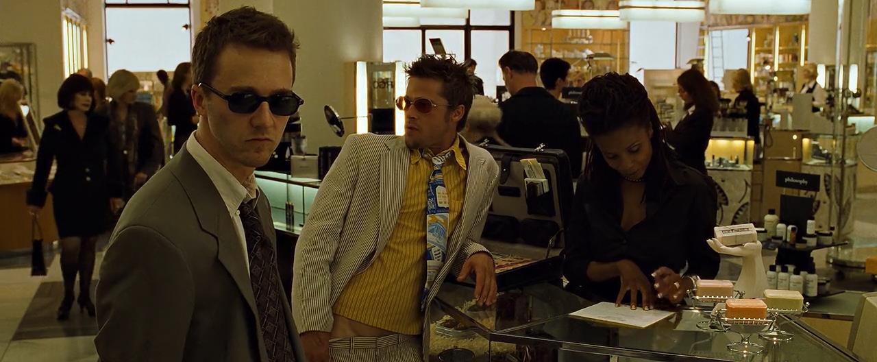 Still from Fight Club (1999), directed by David Fincher (frame 4)
