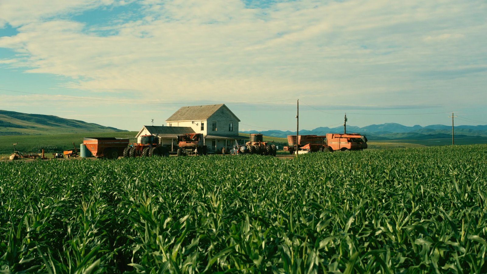 Still from Interstellar (2014), directed by Christopher Nolan (frame 15)