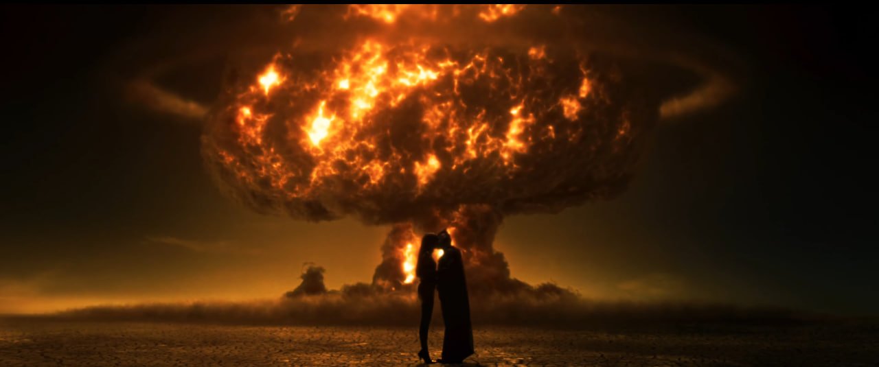 Still from Watchmen (2009), directed by Zack Snyder (frame 14)