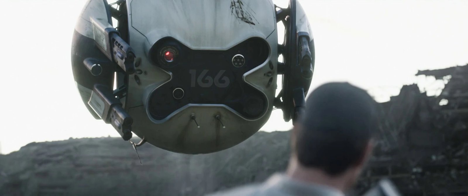 Still from Oblivion (2013), directed by Joseph Kosinski (frame 1)