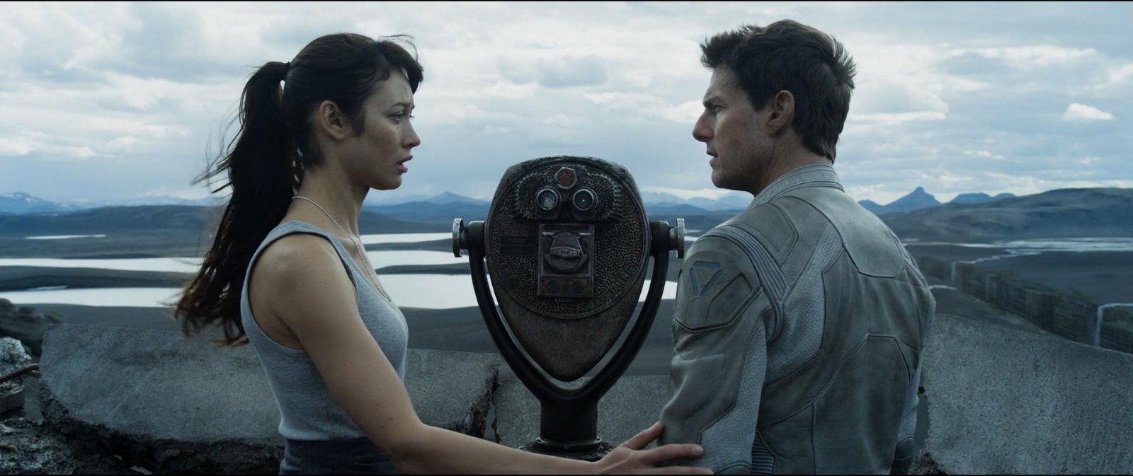 Still from Oblivion (2013), directed by Joseph Kosinski (frame 14)