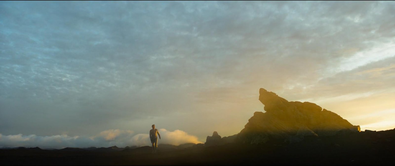 Still from Oblivion (2013), directed by Joseph Kosinski (frame 12)
