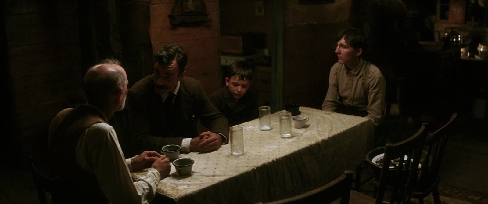 Still from There Will Be Blood (2007), directed by Paul Thomas Anderson (frame 34)